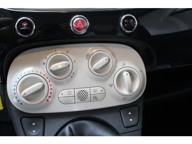 Fiat 500 1.2 Lounge 2015 Benzine 15