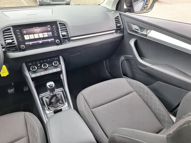 Škoda Karoq 1.0 TSI 2018 Benzine 18