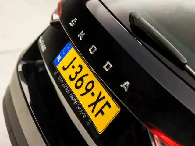 Škoda Superb Combi 1.5 TSI ACT Sport Deluxe 2020 Benzine 38