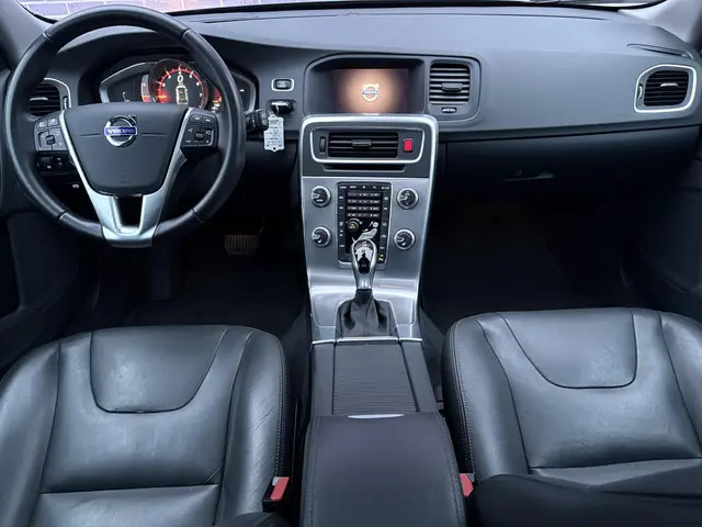 Volvo V60 1.5 T3 Summum 2017 Benzine 4