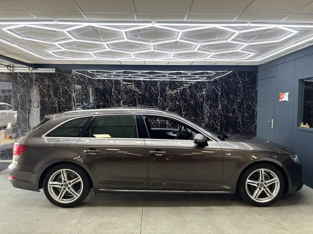 Audi A4 Avant 1.4 TFSI Sport S line edition 2018 Benzine 4