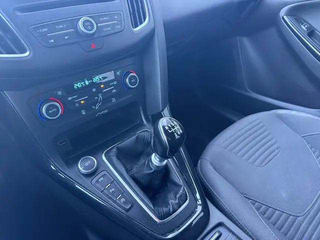 Ford Focus Wagon 1.0 First Edition 2015 Benzine 8