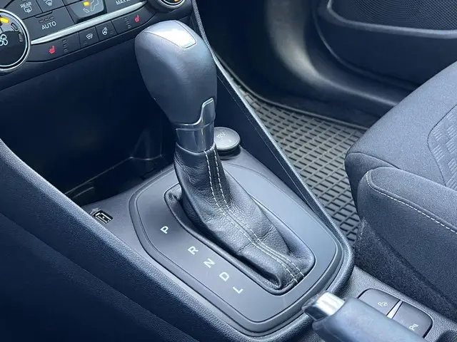Ford Fiesta 1.0 EcoBoost Hybrid Titanium 2022 Benzine 30