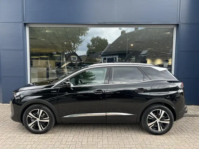 Peugeot 3008 1.6 HYbrid 225 GT 2023 Hybride Benzine 5