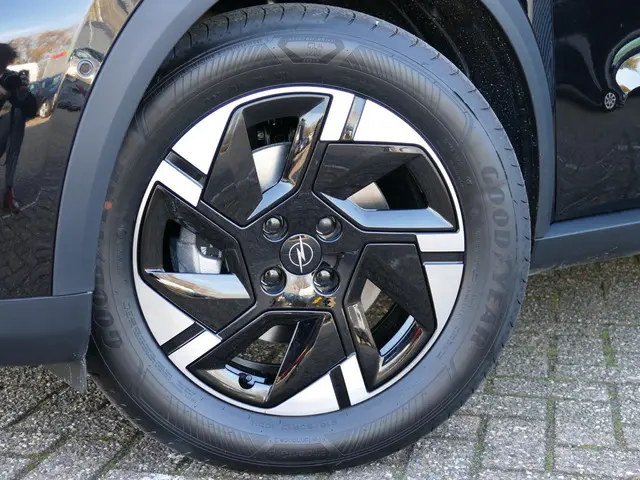Opel Frontera Electric GS 54 kWh 2025 Elektrisch 33