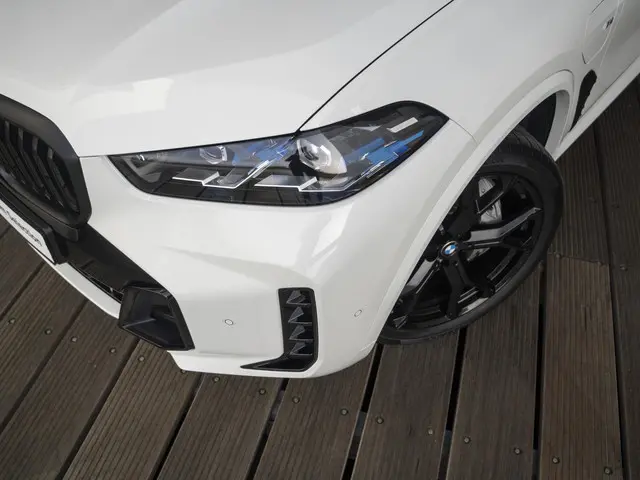 BMW X5 xDrive50e 2025 Hybride Benzine 42