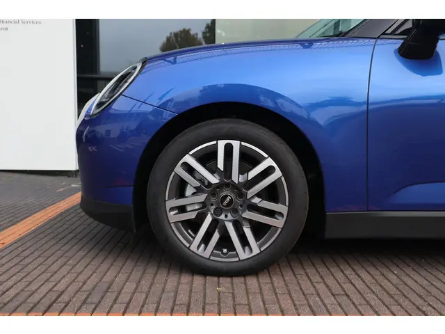 MINI Cooper Cabrio E 2025 Benzine 4