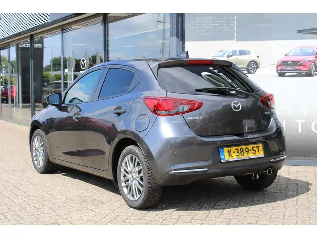 Mazda 2 1.5 Skyactiv-G Luxury 2021 Benzine 9