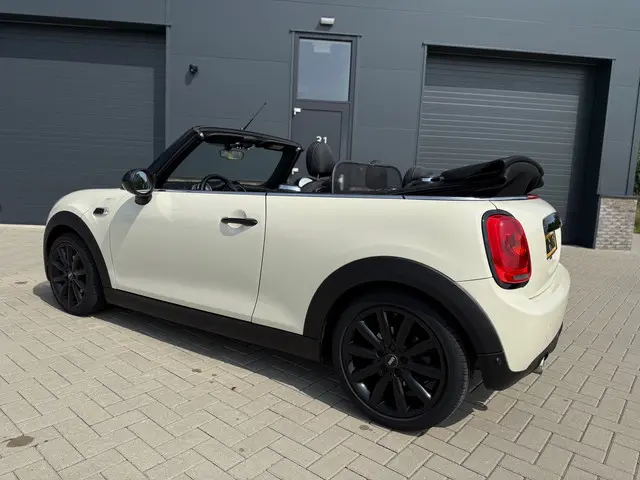 MINI Cooper Cabrio Mini 1.5 Business 2018 Benzine 7