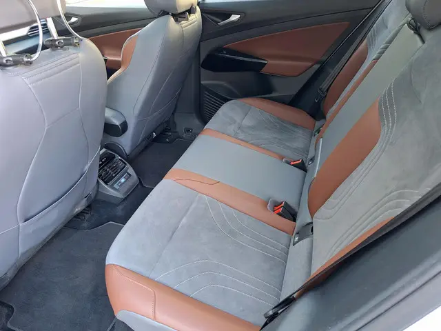 Volkswagen ID.4 Max 77 kWh 2020 Elektrisch 10