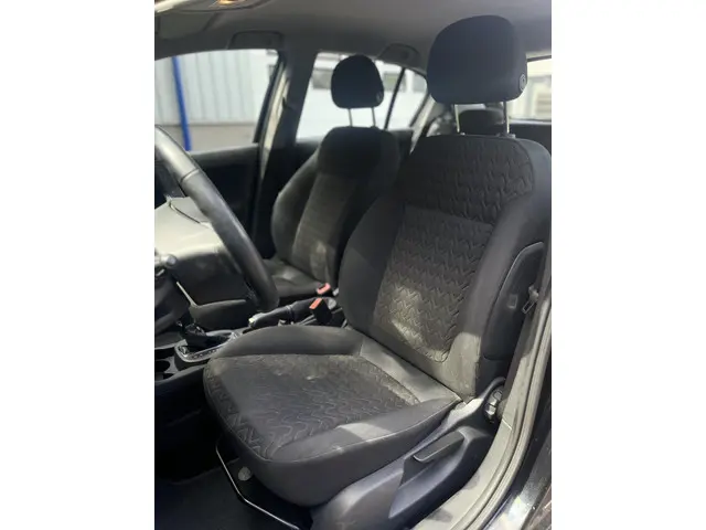 Opel Corsa 1.4-16V Design Edition 2014 Benzine 20