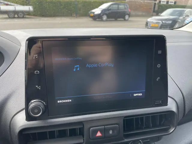 Peugeot Partner 1.5 BlueHDI Premium 2021 Diesel 17