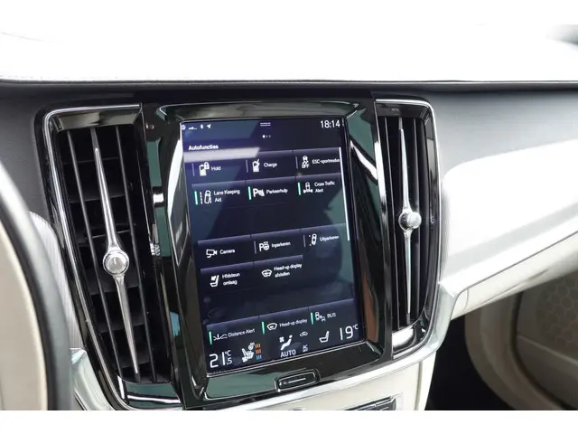 Volvo V90 2.0 T8 AWD Inscription 2018 Hybride Benzine 20
