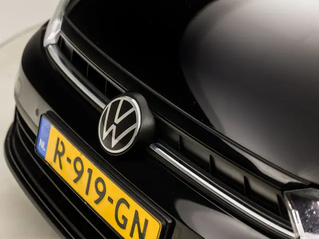 Volkswagen Polo 1.0 TSI Life Sport 2022 Benzine 32