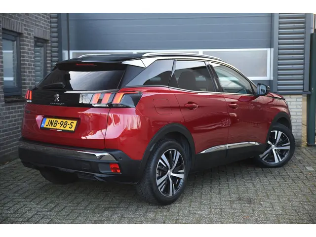Peugeot 3008 1.6 PureTech Allure 2018 Benzine 3