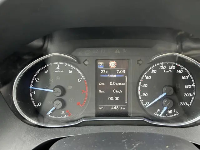 Toyota Yaris 1.5 VVT-i Executive 2019 Benzine 20
