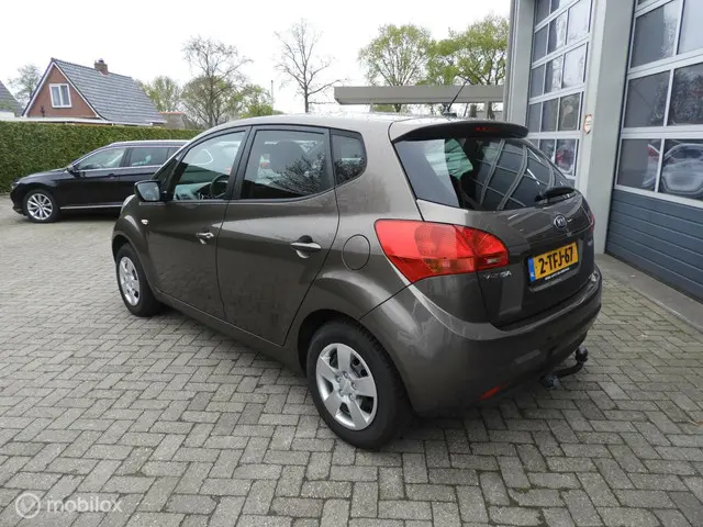 Kia Venga 1.4 CVVT ExecutiveLine 2014 Benzine 5
