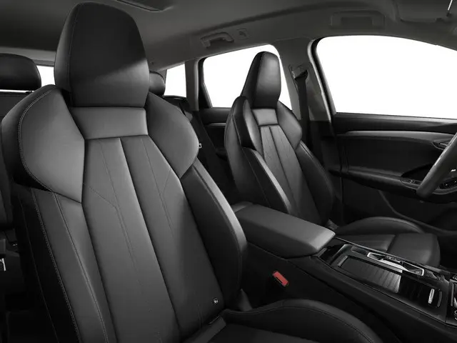 Audi Q6 e-tron Advanced edition 252 PK 2026 Elektrisch 4