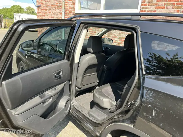 Nissan QASHQAI +2 2.0 360 4WD 2013 Benzine 18