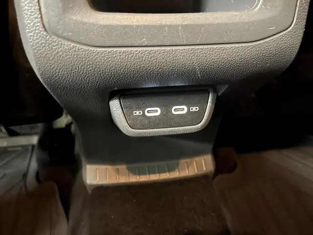 Volkswagen T-Cross 1.0 TSI Life 2021 Benzine 35