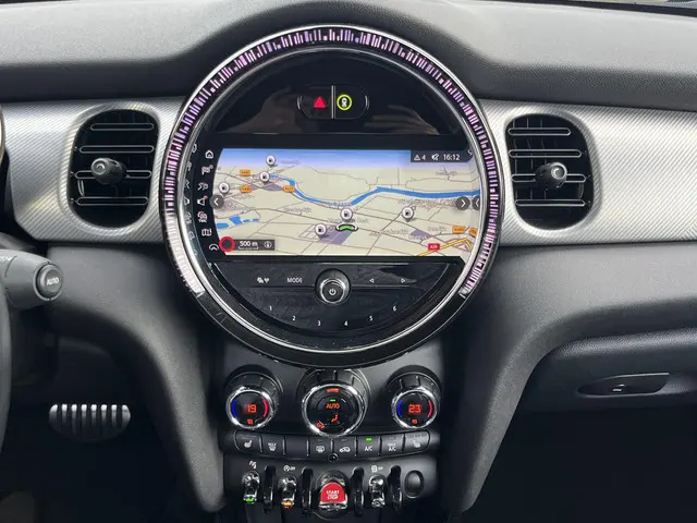 MINI Cooper Cabrio 2.0 John Works Chili 2017 Benzine 11