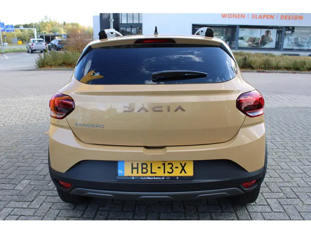 Dacia Sandero Stepway TCe 100 ECO-G Up&Go 2025 Benzine 10