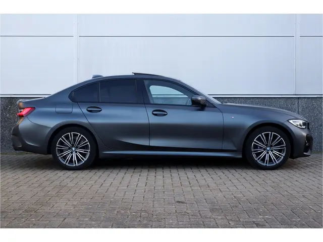 BMW 3 Serie 330e High Ex M-Sport 2020 Hybride Benzine 9