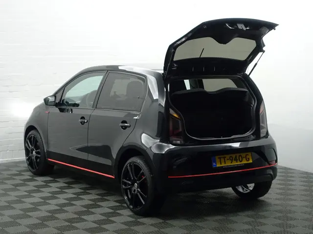 Volkswagen up! 1.0 BMT R Line- 2018 Benzine 30