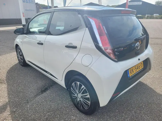 Toyota Aygo 1.0 VVT-i x-fun 2018 Benzine 4
