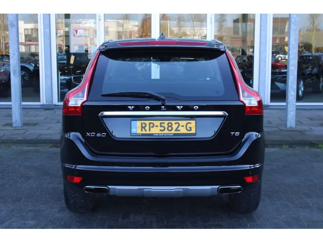 Volvo XC60 T5 Automaat Polar+ 2018 Benzine 36
