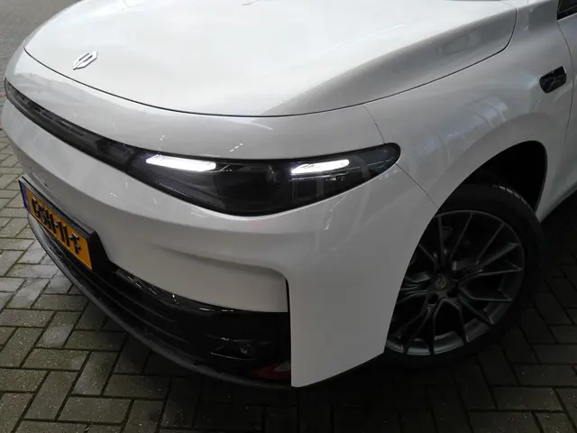 Leapmotor C10 Design 69.9 kWh 2024 Elektrisch 46