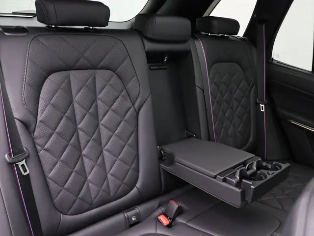 BMW X5 xDrive50e 2025 Hybride Benzine 26