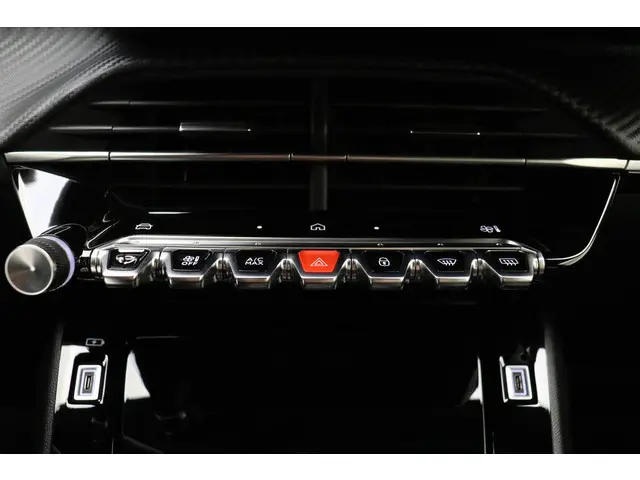 Peugeot 2008 1.2 PureTech 100 Allure 2024 Benzine 20