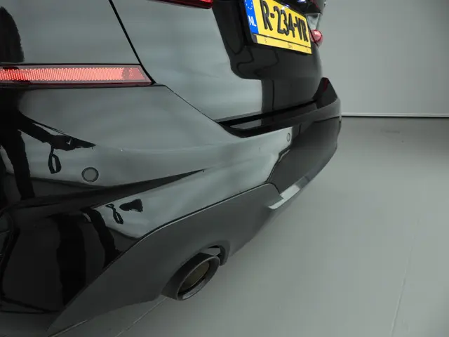 BMW 3 Serie Touring 330i xDrive 2022 Benzine 43