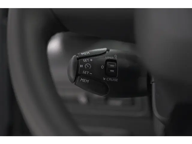 Citroën C3 Aircross PureTech 130 EAT6 Max 2024 Benzine 38