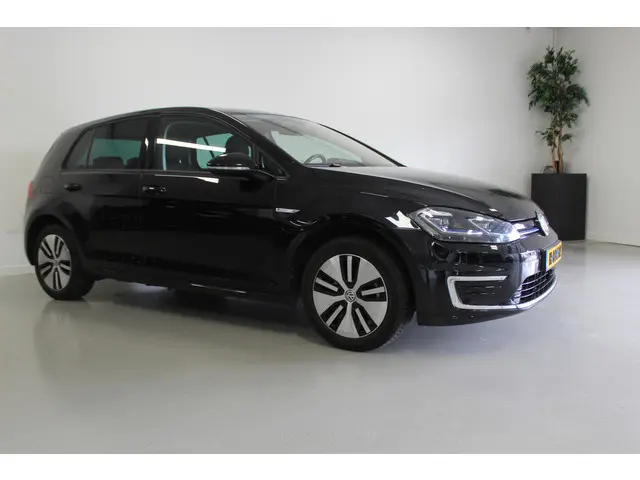 Volkswagen e-Golf E-DITION 2020 Elektrisch 3