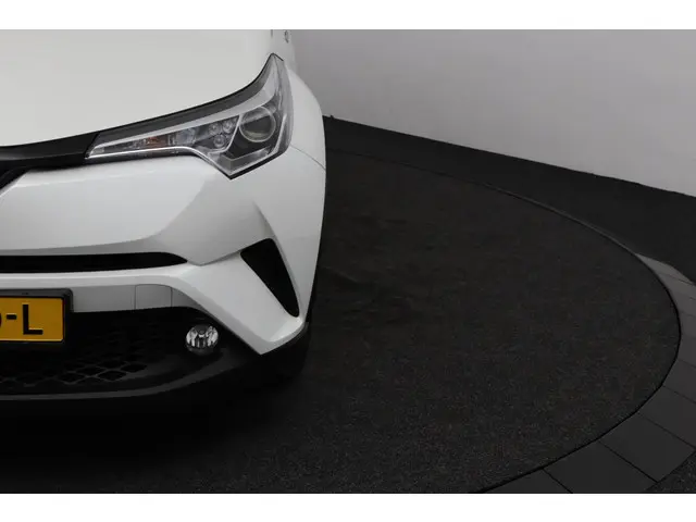Toyota C-HR 1.8 Hybrid Dynamic 2018 Hybride Benzine 35