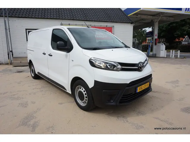Toyota ProAce Worker 2.0 D-4D Live 2022 Diesel 2