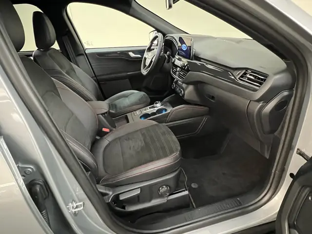 Ford Kuga 2.5 PHEV ST-Line X 2024 Hybride Benzine 10