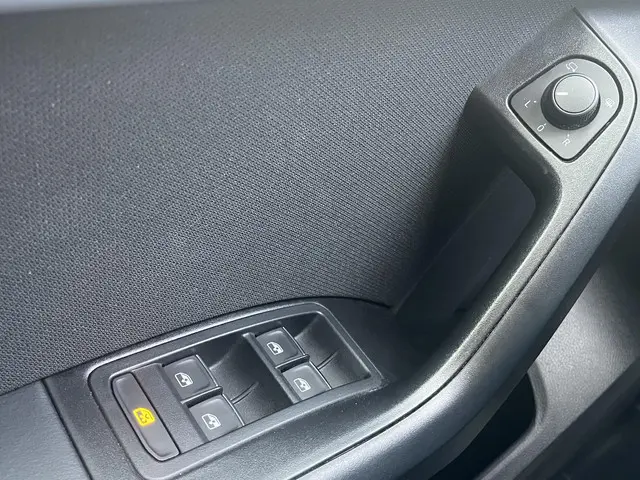 SEAT Ateca 1.5 TSi DSG FR Business Intense 2021 Benzine 26