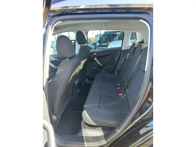 Peugeot 2008 1.2 PureTech Blue Lion 2016 Benzine 14