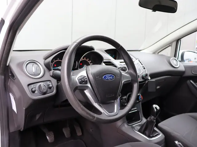 Ford Fiesta 1.0 Style airco 4-deurs org NL 2013 Benzine 11