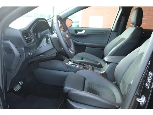 Ford Kuga 2.5 PHEV ST-Line X 2025 Hybride Benzine 8