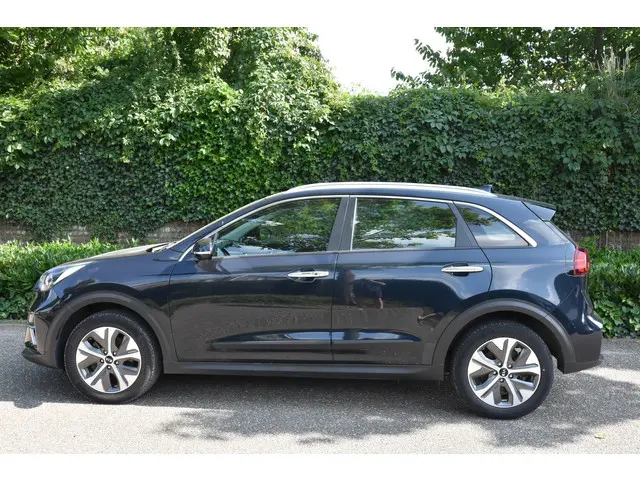 Kia e-Niro DynamicLine 64 kWh 2021 Elektrisch 3