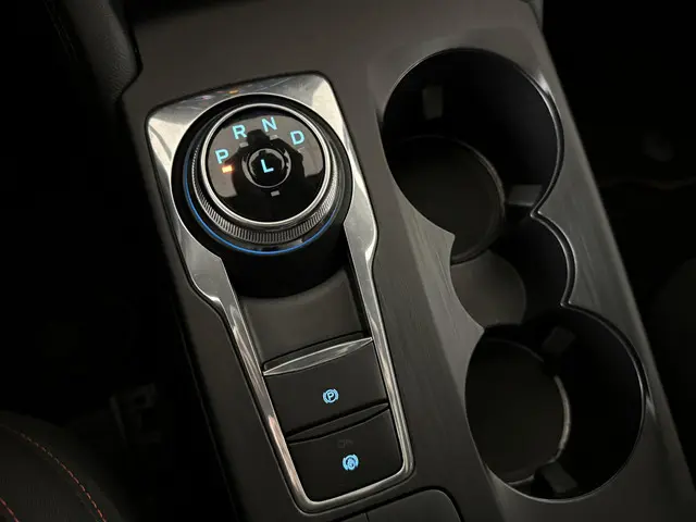 Ford Kuga 2.5 PHEV ST-Line 2023 Hybride Benzine 27