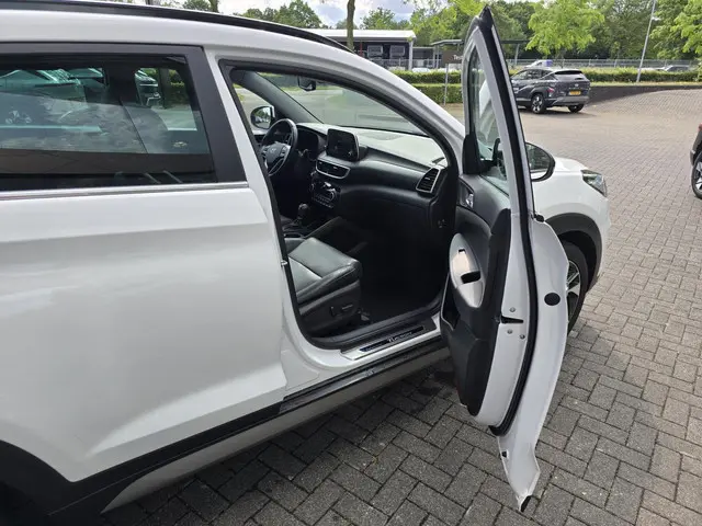 Hyundai Tucson 1.6 T-GDI Premium AUT/trekhaak 2019 Benzine 8