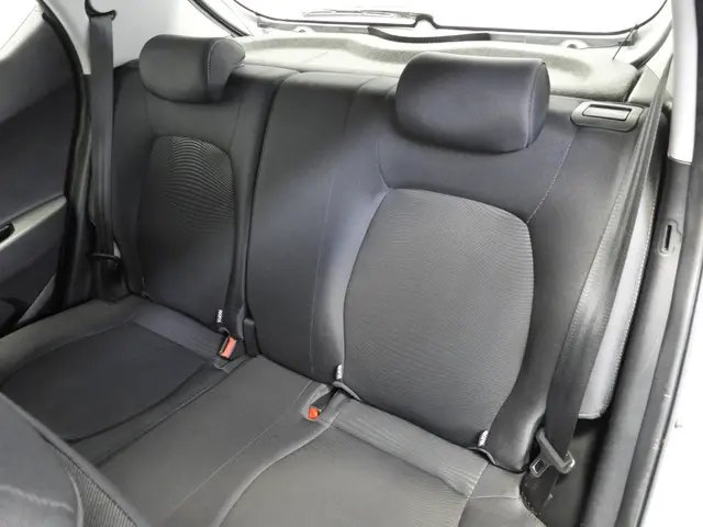Hyundai i10 1.0i Comfort 2018 Benzine 19