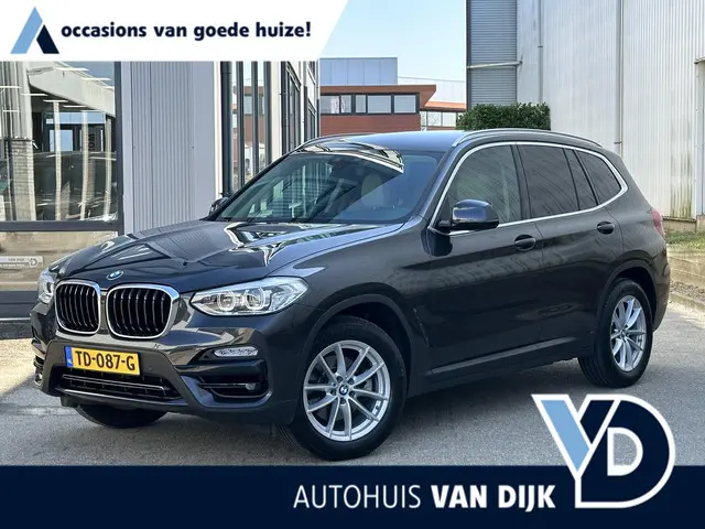 BMW X3 xDrive20i High Executive 2018 Benzine 1