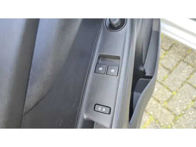 Opel KARL 1.0 ecoFLEX Edition AUTOMAAT 2018 Benzine 12