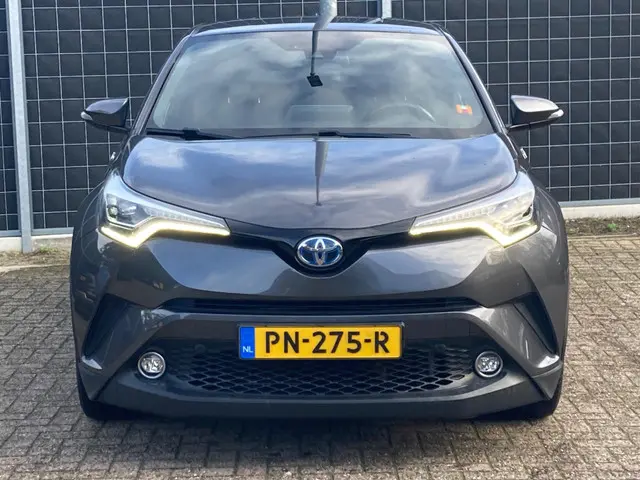 Toyota C-HR 1.8 |Hybrid | Premium | 2017 Hybride Benzine 8